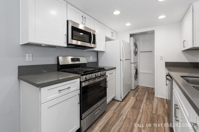 Building Photo - 9458 Twin Trails Dr