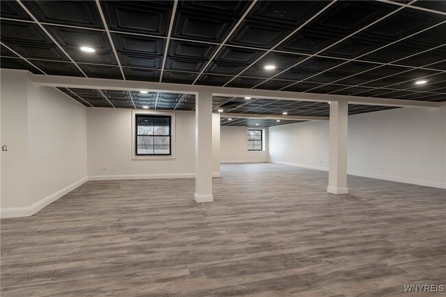 Building Photo - 11168 Stage Rd