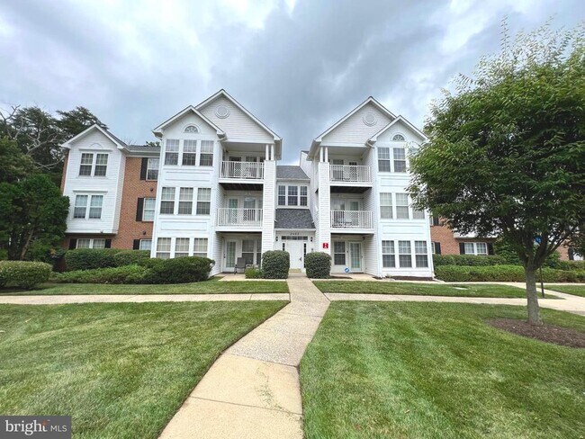 Primary Photo - 2402 Autumn Harvest Ct