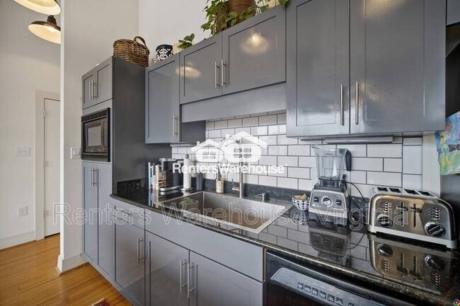 Building Photo - 500 Granby St