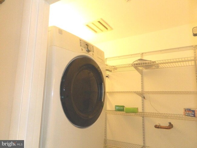 Building Photo - 7925 Coriander Dr