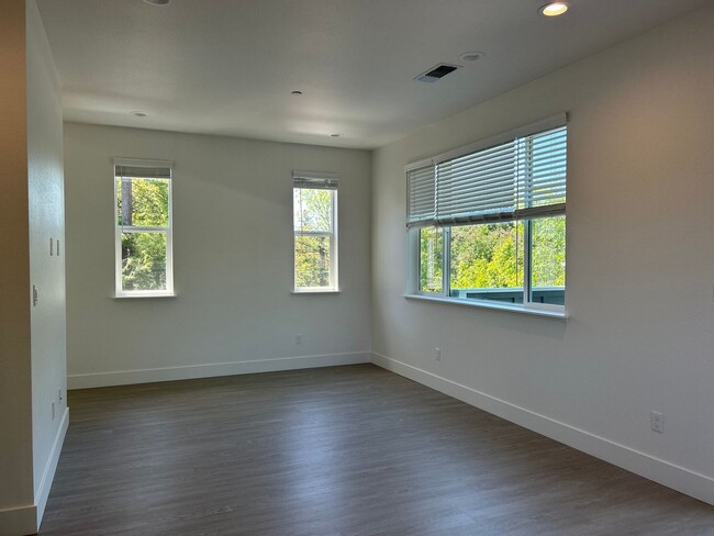 Building Photo - 2 Months Free Rent! Welcome to Rincon Mead...