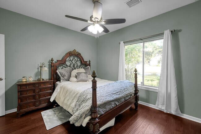 Building Photo - 192 Monterrey Rd W