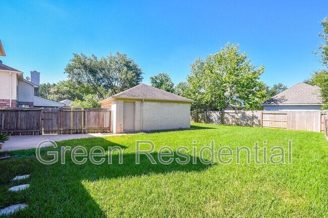 Building Photo - 4919 Cotter Lake Dr