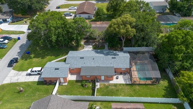 Building Photo - 212 Tennessee Ave