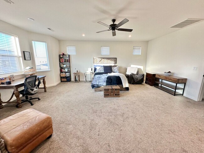 Building Photo - 5684 S Adobe Sun Dr