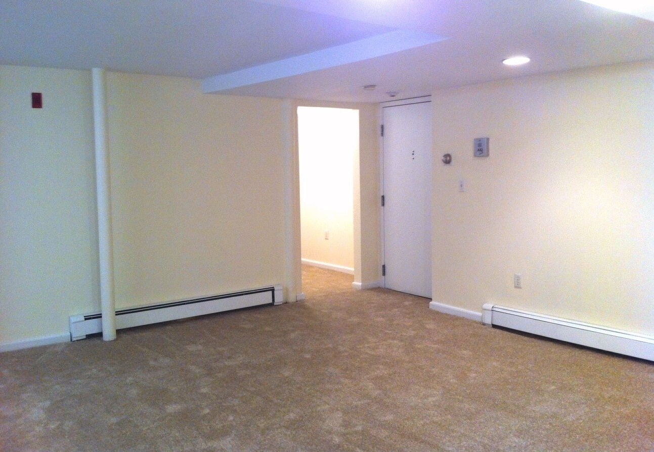 Building Photo - 1223 Beacon St