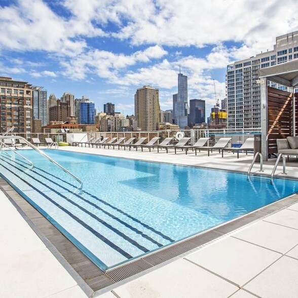 Building Photo - 343 W Chestnut St