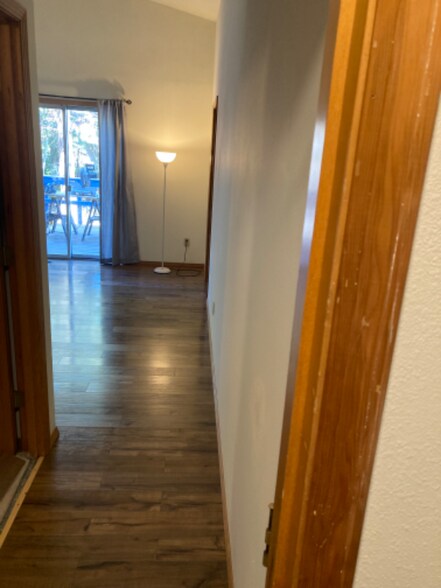 Building Photo - 60637 Devon Cir