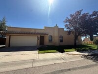 Building Photo - 7200 Whippoorwill Ln NE