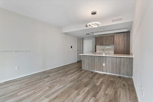 Building Photo - 801 S Miami Ave