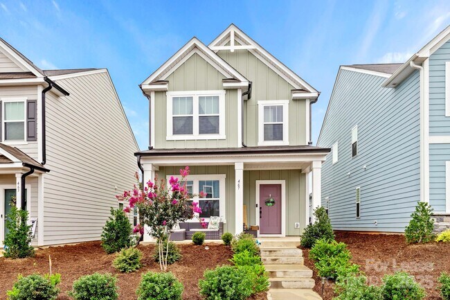 Primary Photo - 467 Switch St