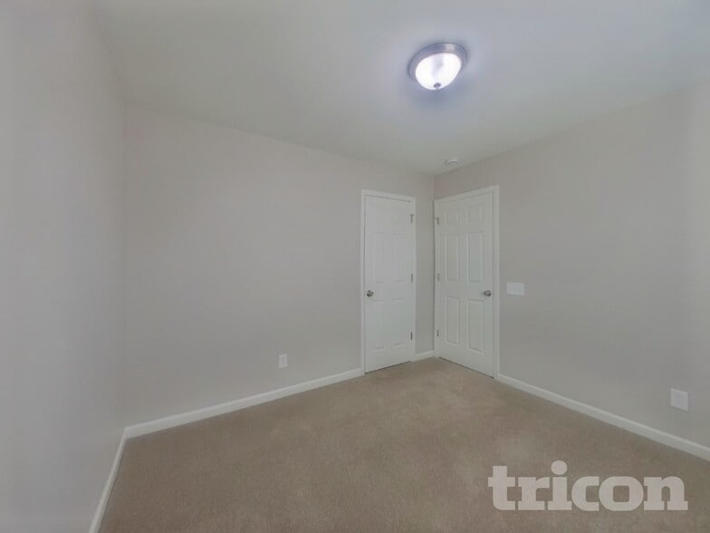 Building Photo - 1305 Peach Park Ln