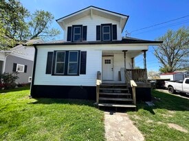 Building Photo - 166 18th St