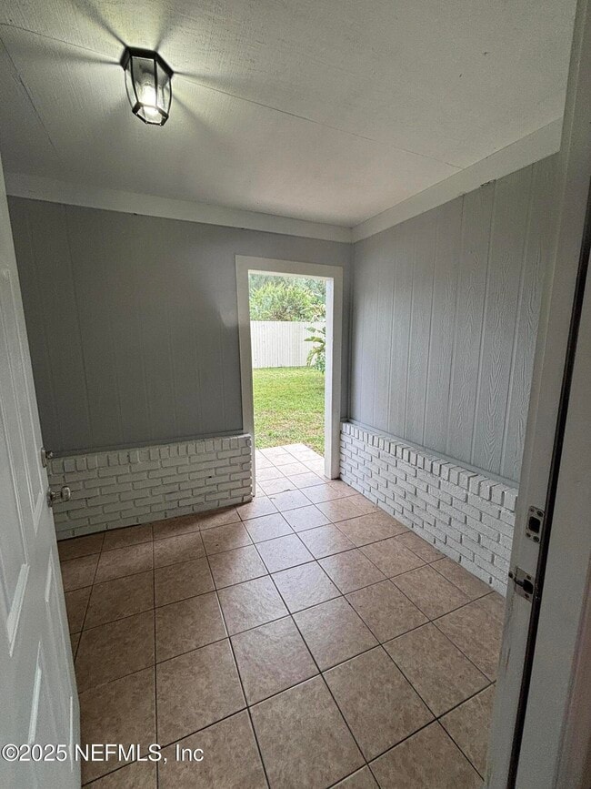 Building Photo - 12344 Cormorant Ct