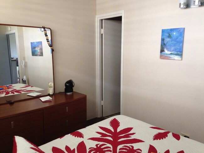 Bedroom #2 - 2421 Ala Wai Blvd