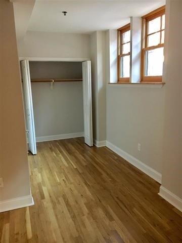 Building Photo - 353 Grove St