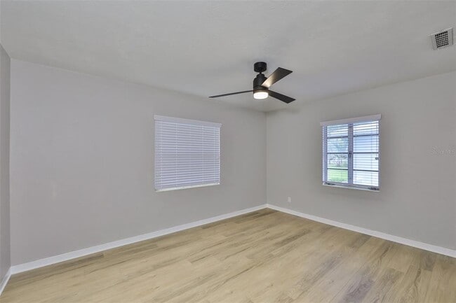 Building Photo - 6145 1st Ave N