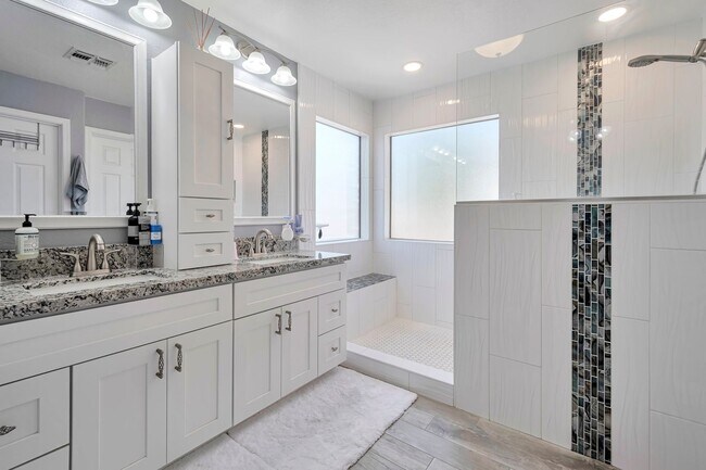 Building Photo - Your Spacious DREAM Home in The Heart of Gilbert!