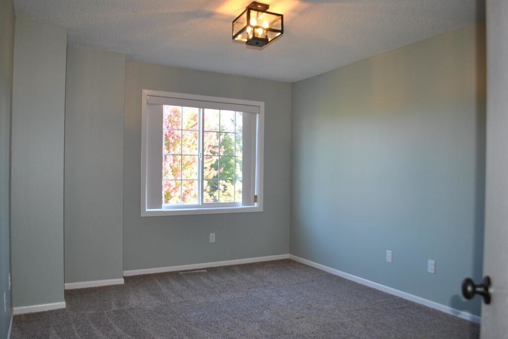 Bedroom 2 - 9305 Turnberry Alcove