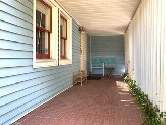 Building Photo - 4408 Avenue S 1/2