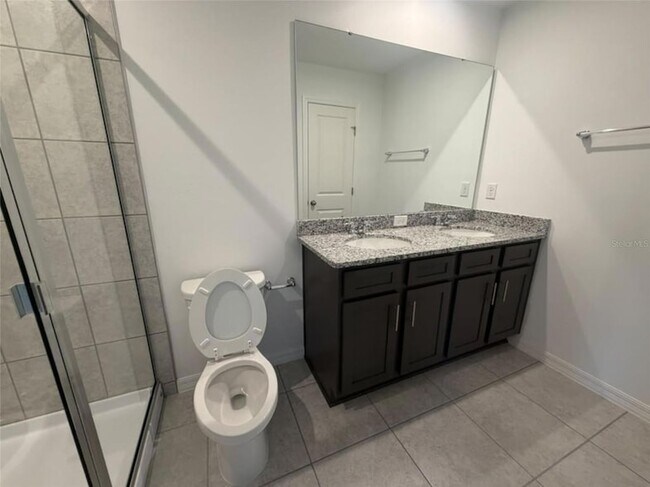 Building Photo - 1623 Fan Palm Dr