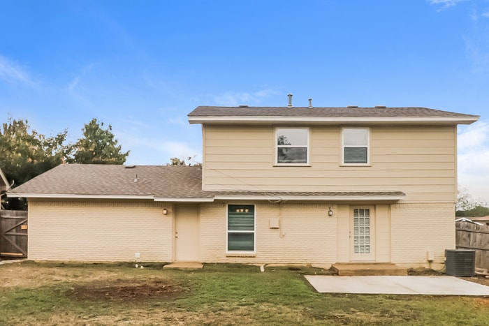 Building Photo - 3310 Ridgehaven St