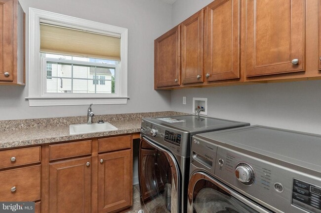 Building Photo - 15305 Sweetbay St