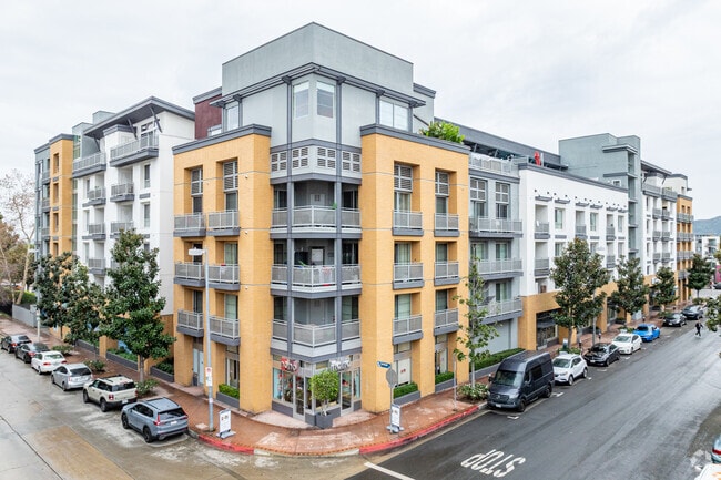 Building Photo - Milano at NoHo