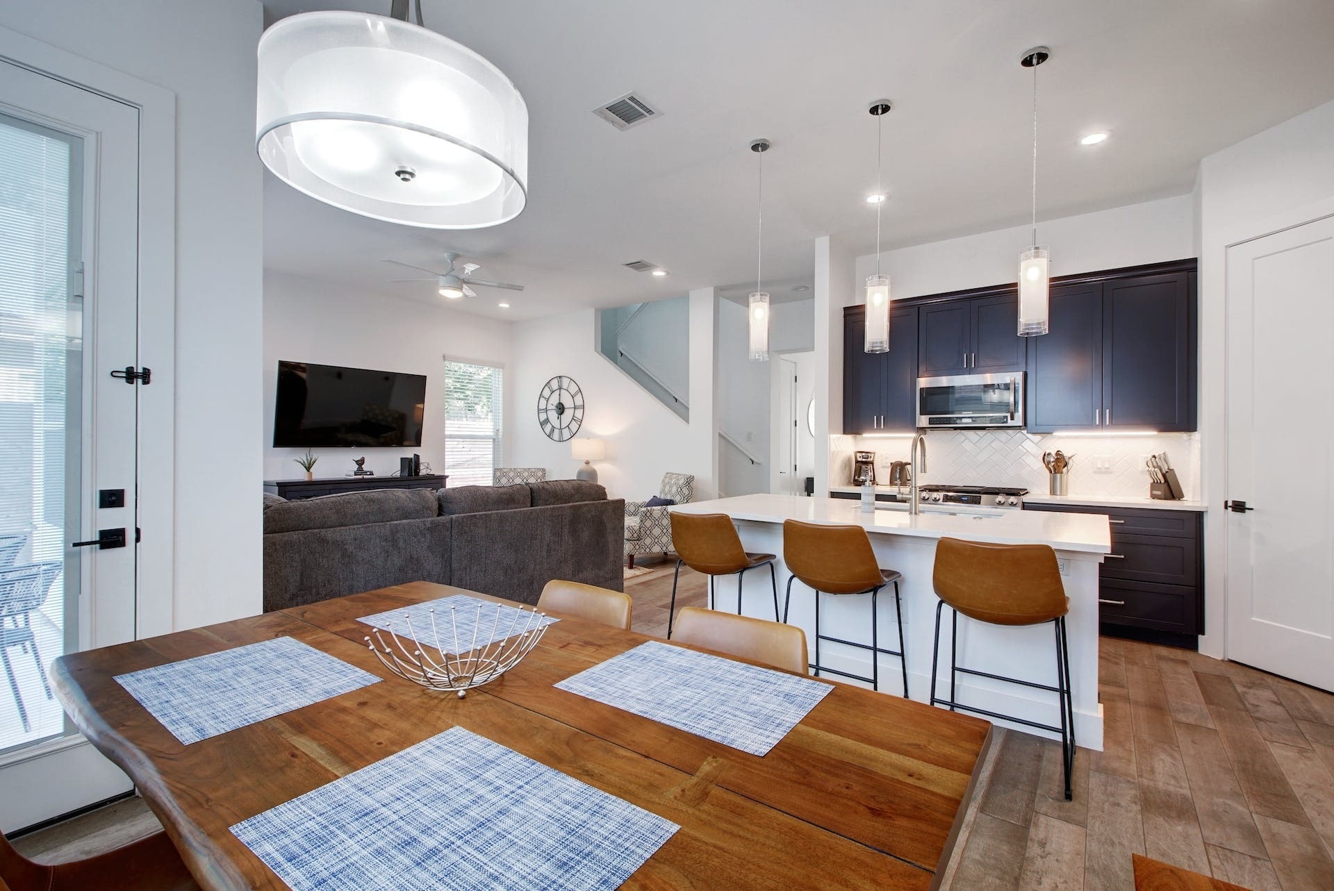 Dining Open view - 413 W Odell St