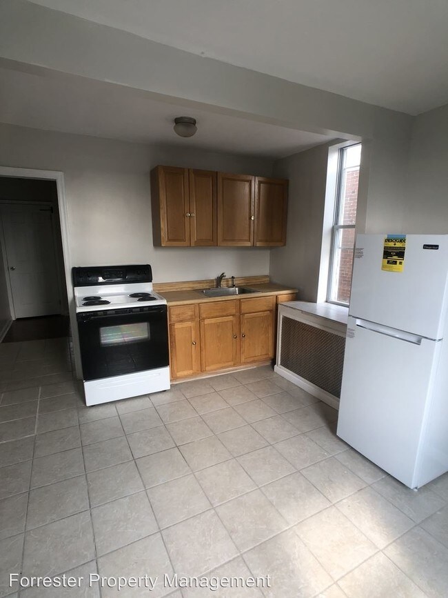 Building Photo - 1703 S 19th St