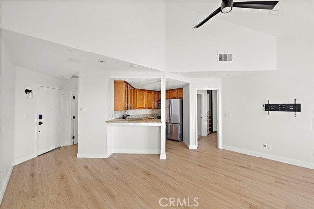 Building Photo - 1060 Calle Del Cerro