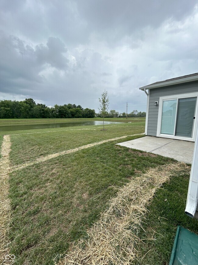 Building Photo - 7545 Fallsworth Dr