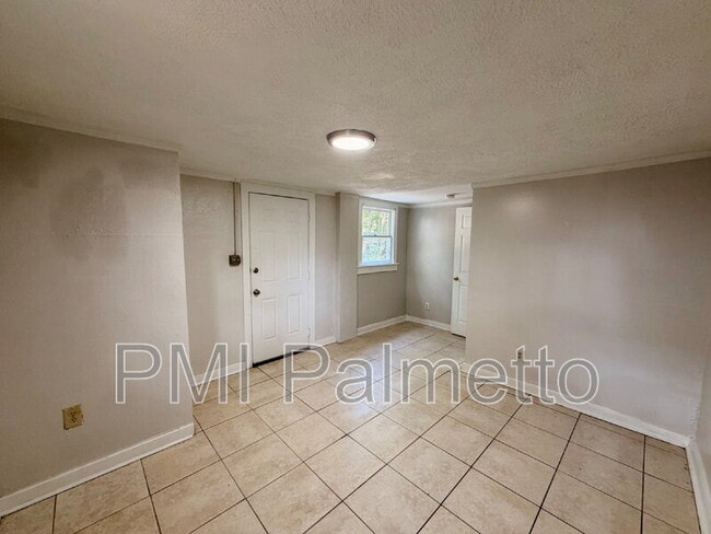Building Photo - 1304 Mt Vernon St