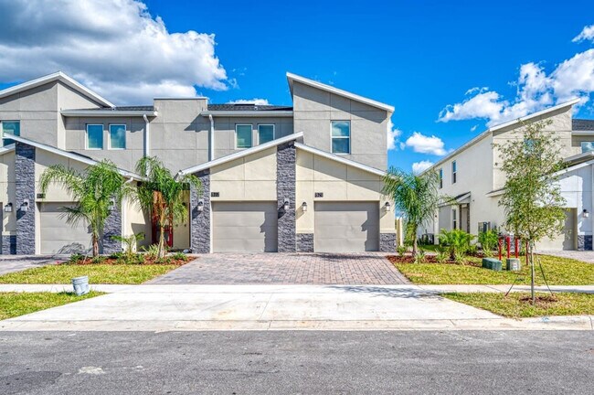 Building Photo - 879 Ocean Course Ave