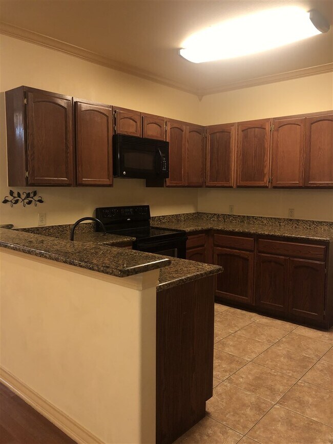 Building Photo - 8216 Casa Verde Rd