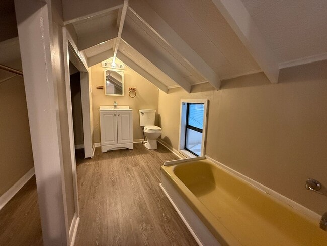 Building Photo - House For Rent in Rayne - 30 Mins From ULL & LSUE