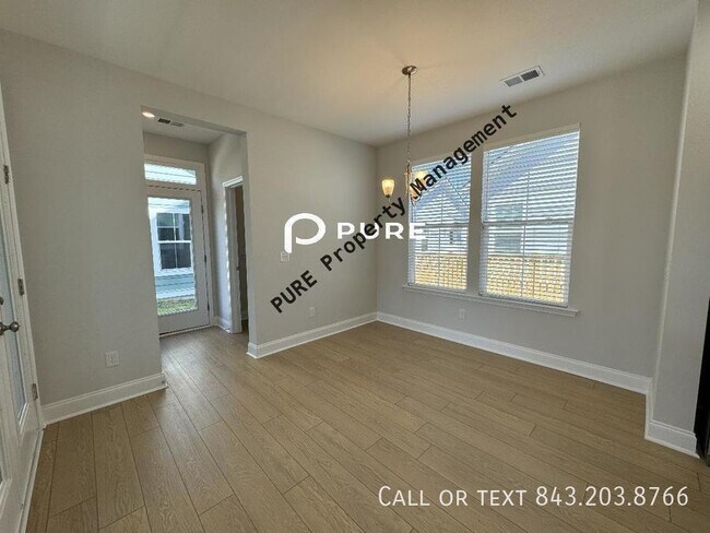 Building Photo - Beautiful 4 bed in Carnes Crossroads