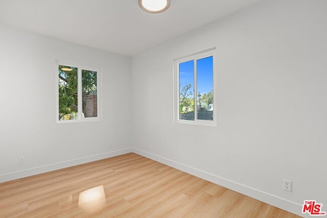 Building Photo - 2522 Armacost Ave