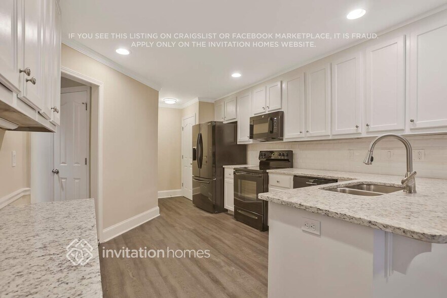 Building Photo - 1493 Fallsbrook Ct NW