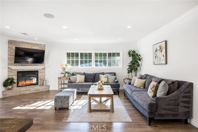 Building Photo - 1851 Tamerlane Dr