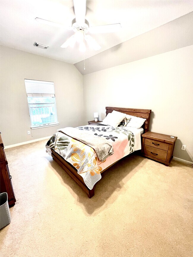 Building Photo - 27 E Shale Creek Cir