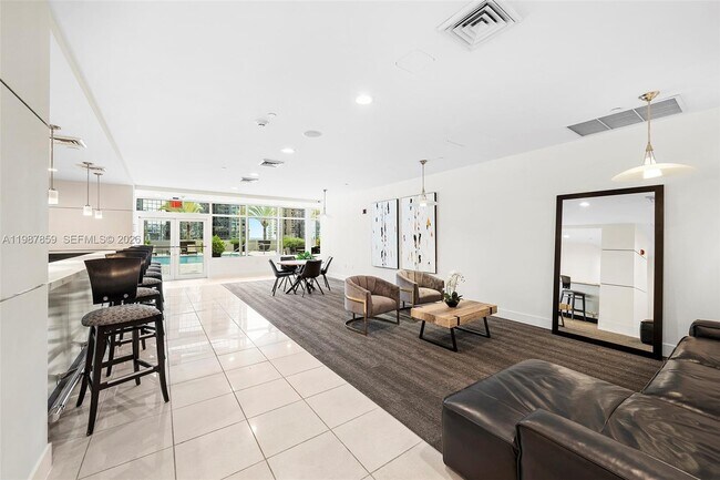 Building Photo - 1250 S Miami Ave