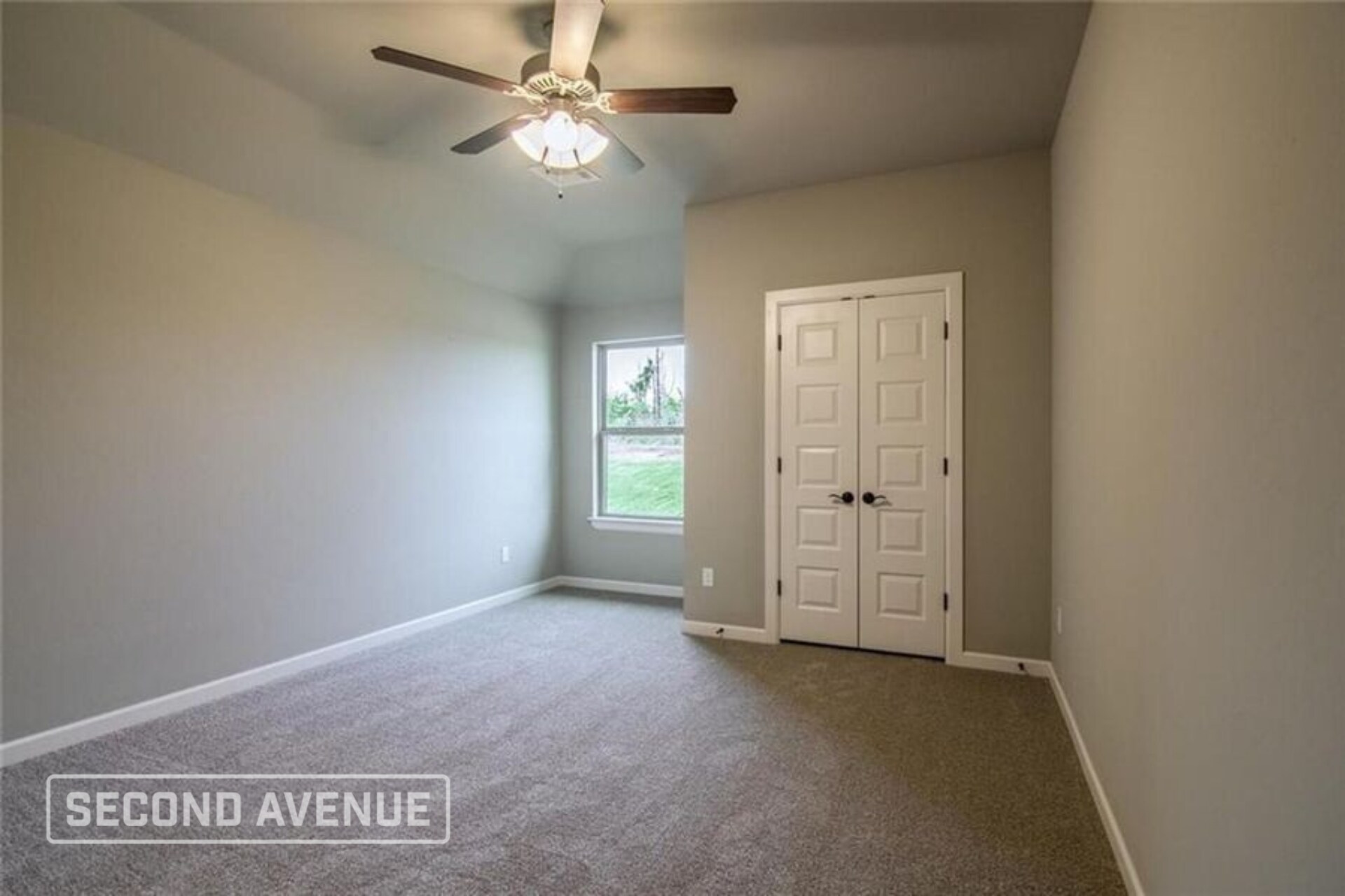 Building Photo - 2401 Los Angeles Ave