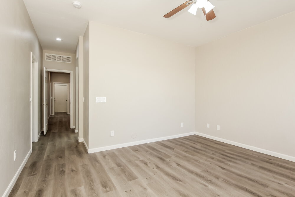 Building Photo - 1607 S 79th Ln