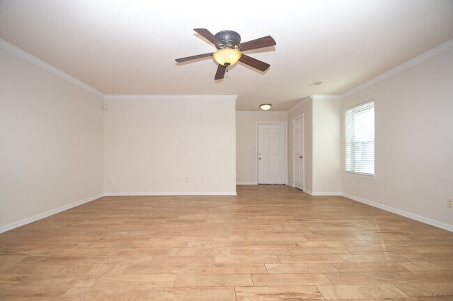 Building Photo - 3306 Southern Grove Ln