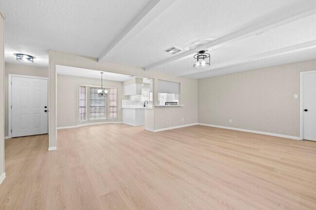 Building Photo - 1923 Winding Creek Dr