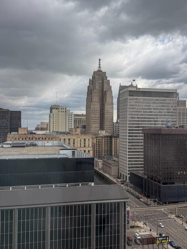 Building Photo - 525 W Lafayette Blvd