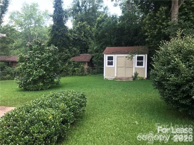 Building Photo - 2309 Lanier Ave