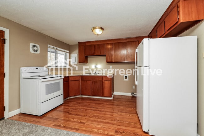 Building Photo - 4795 Rolling St